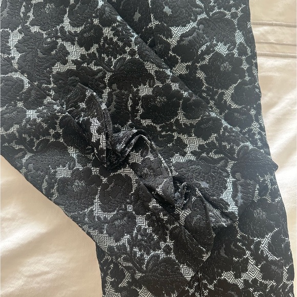 **NWOT** St. John Emma Pants - Picture 5 of 5